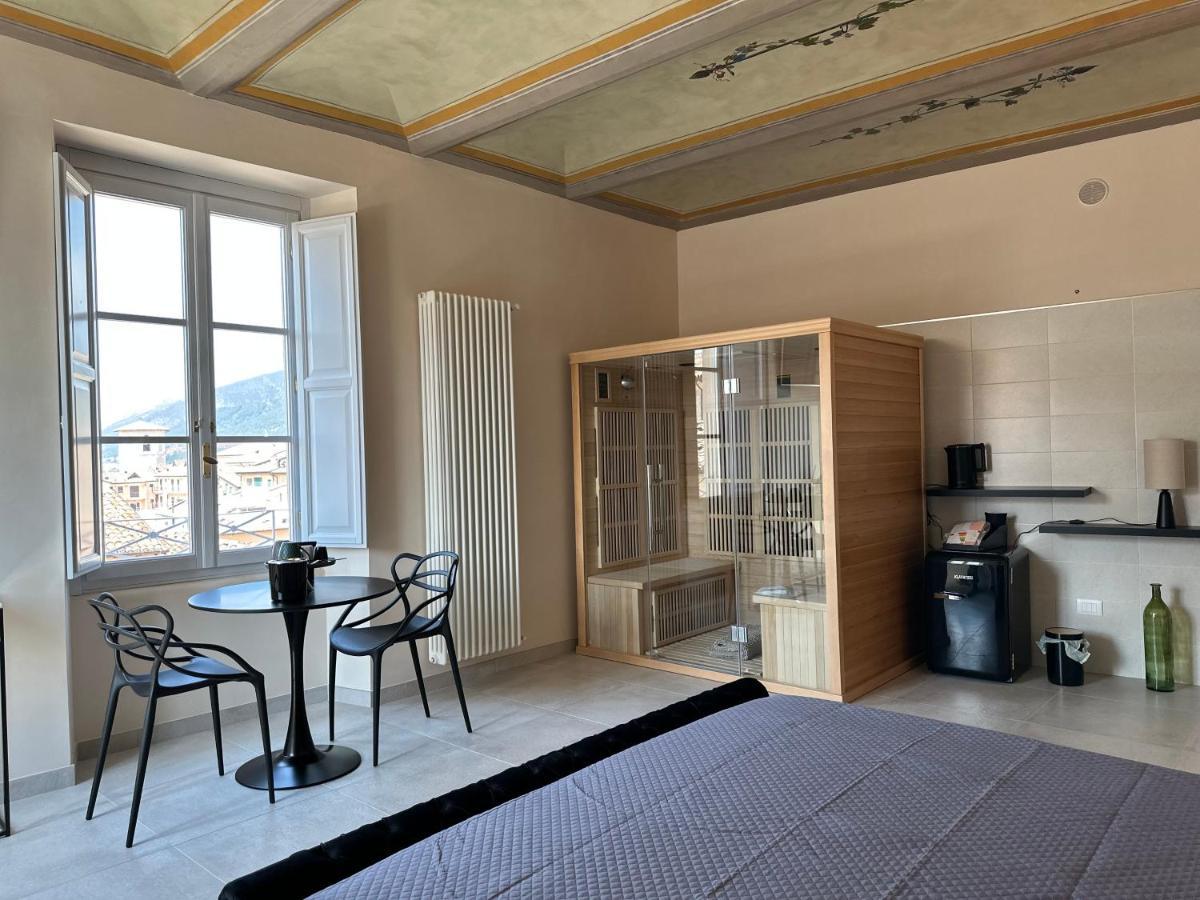 Casa Colonna - Suite Della Torre L'Aquila Luaran gambar