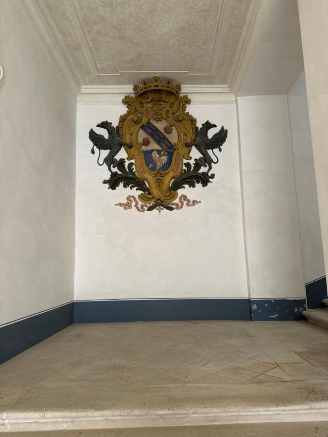 Casa Colonna - Suite Della Torre L'Aquila Luaran gambar